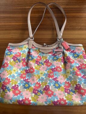 Coach Peyton signature stripe floral Canvas Tote